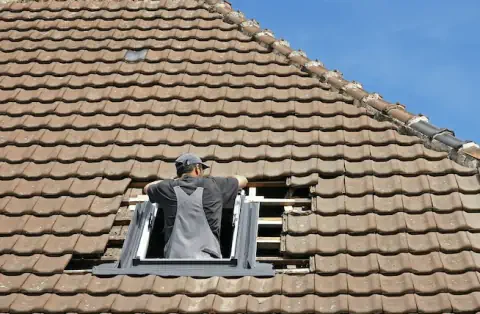 Pose de velux - Saint-Germain-le-Fouilloux